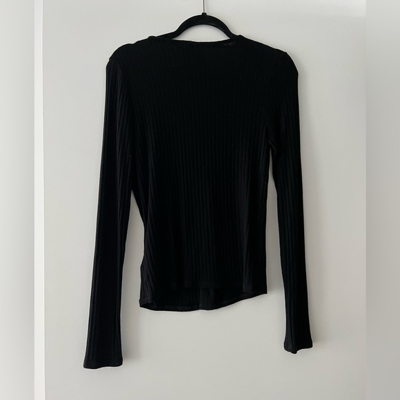 Urban Outfitters Out from Under ribbed button front cardigan - Picture 2 of 4